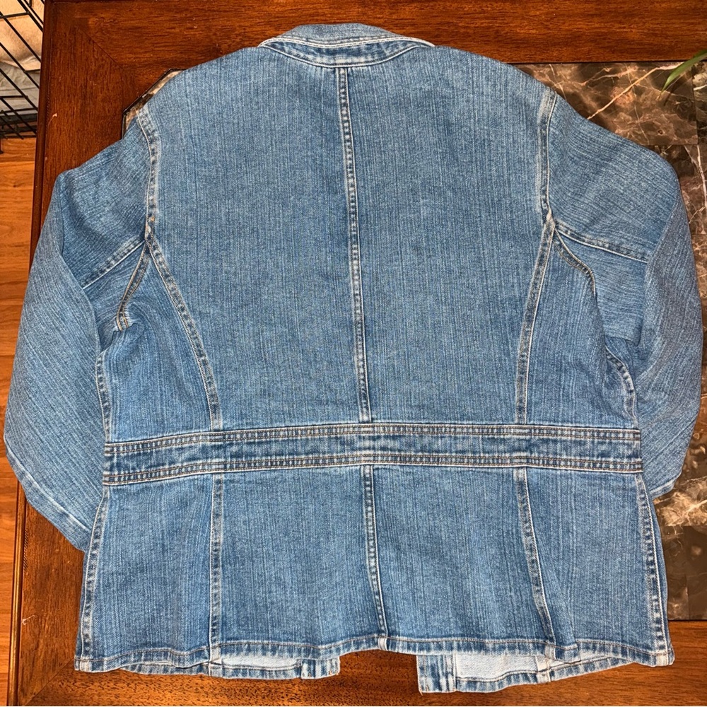 Women's Blue Jean Jacket - Picture 6 of 6